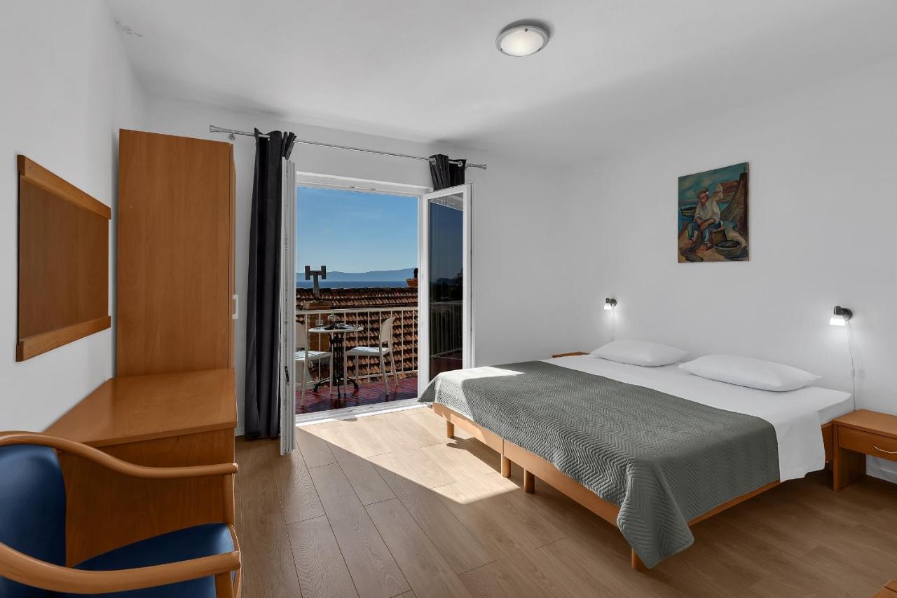 Apartments By The Sea Podgora, Makarska - 2596 Ngoại thất bức ảnh