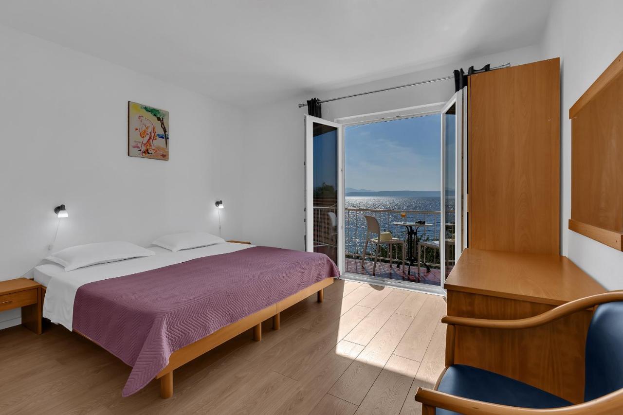 Apartments By The Sea Podgora, Makarska - 2596 Ngoại thất bức ảnh